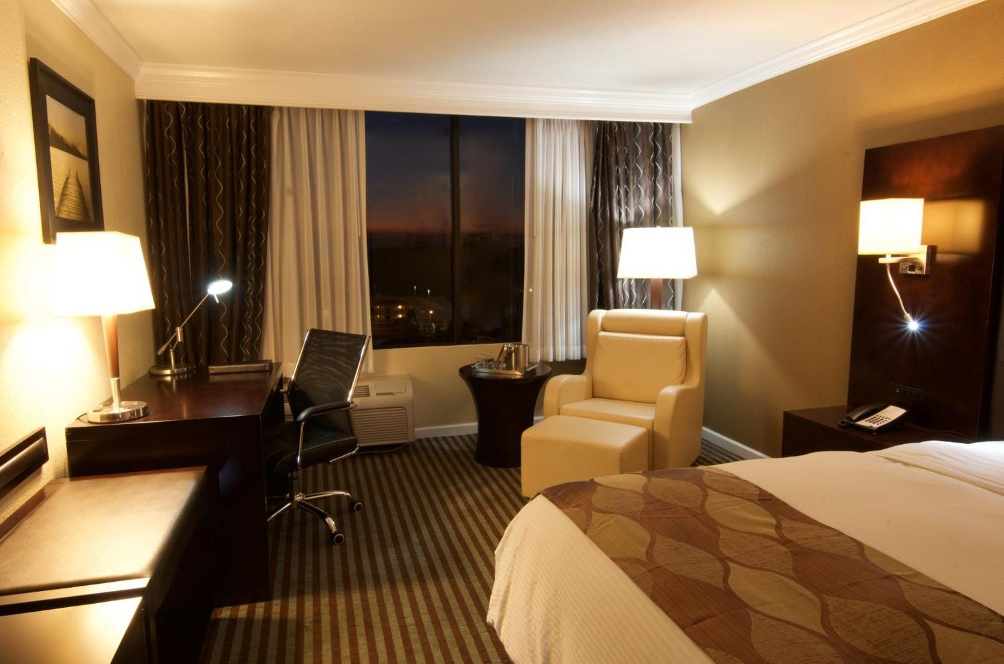 Holiday Inn Orlando East-Ucf Area By Ihg Alafaya Luaran gambar